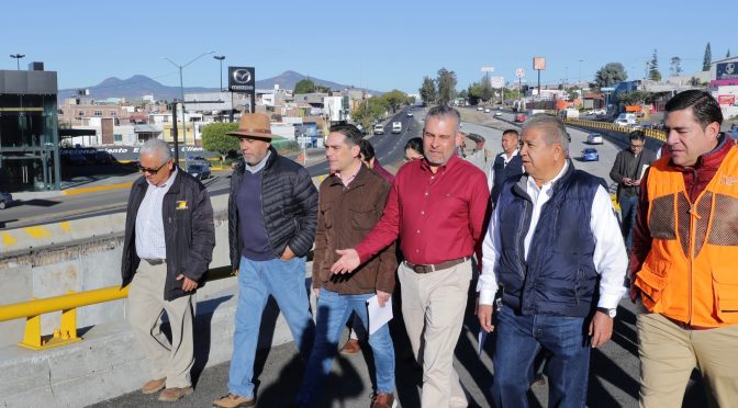 Gobernador y SCOP supervisan avances en distribuidor vial de salida a Mil Cumbres