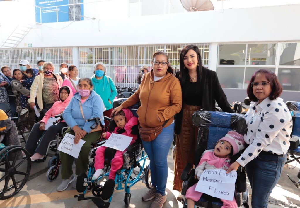 DIF Salamanca brinda apoyos de salud a personas vulnerables