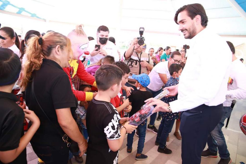 Festejó Carlos Peña Ortiz a más de 200 niños por su cumpleaños – Administración Municipal Reynosa 2021-2024