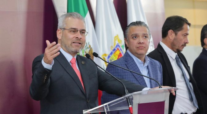Gobierno de Michoacán paga al IMSS 2 mil mdp de deuda heredada