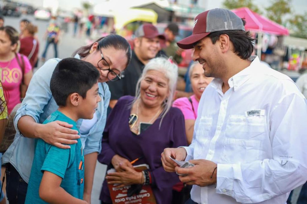 Entregó personalmente Alcalde de Reynosa registro de Becas – Administración Municipal Reynosa 2021-2024