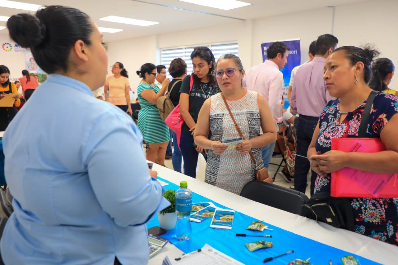 Lili Campos impulsa a las mujeres para tener trabajos dignos – H. Ayuntamiento de Solidaridad