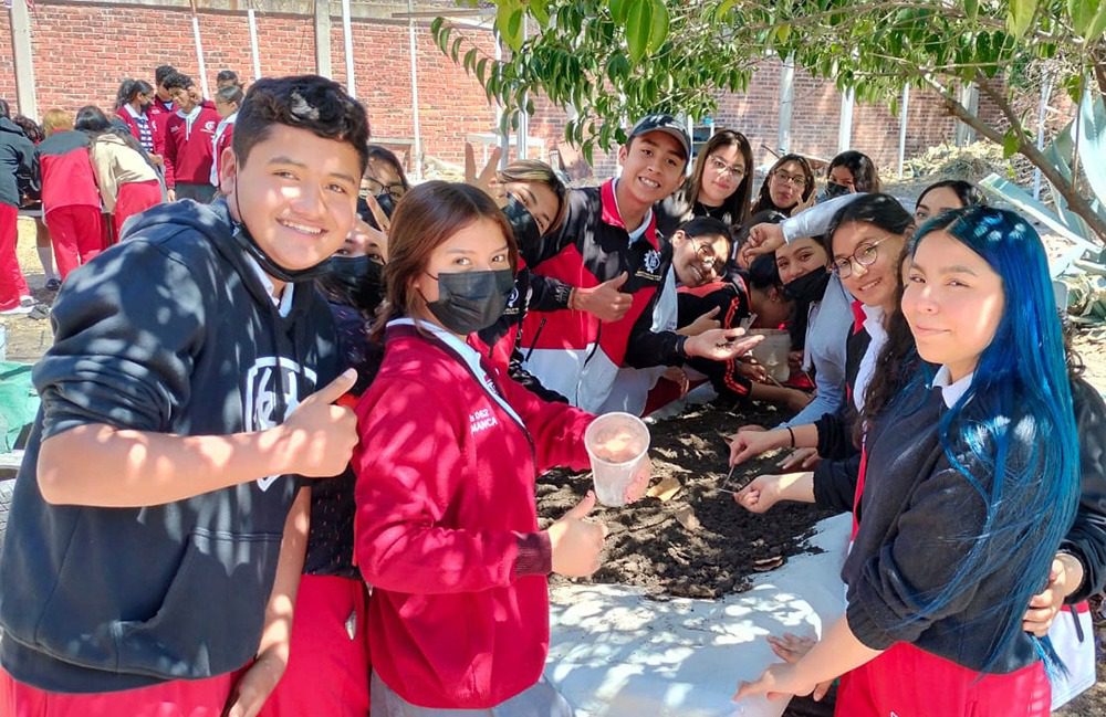 Medio Ambiente Salamanca lleva taller ecológico a estudiantes