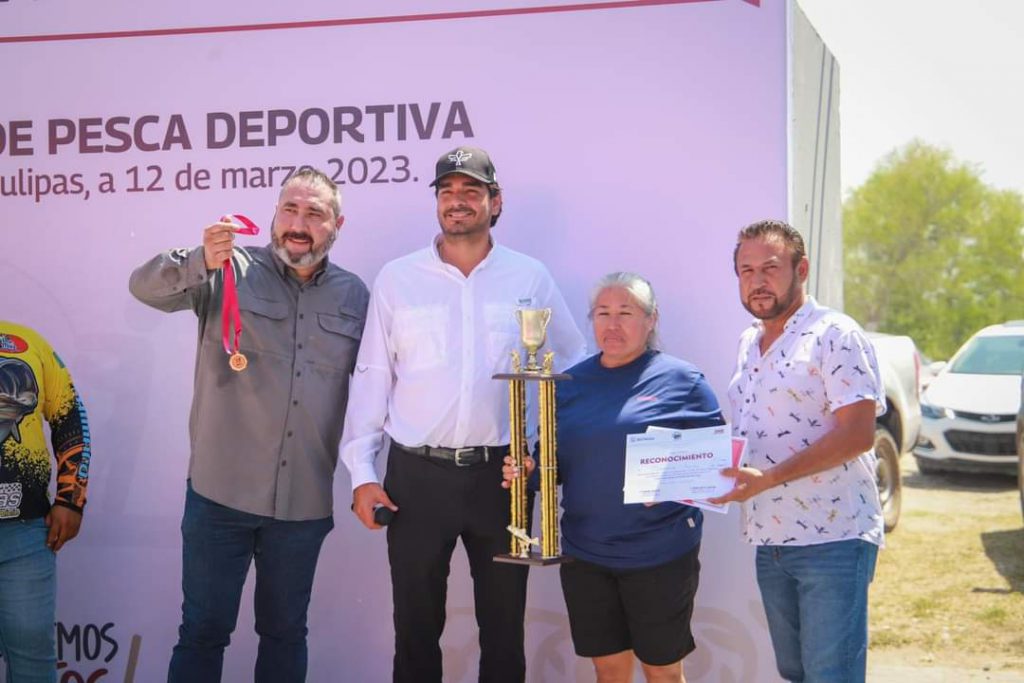 Reconoció Carlos Peña Ortiz a deportistas de Torneo de Pesca en La Playita – Administración Municipal Reynosa 2021-2024