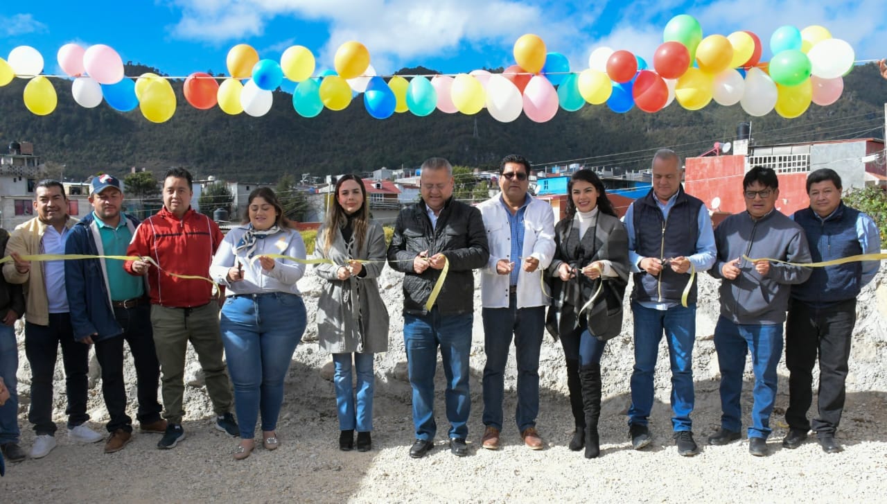 AYUNTAMIENTO DE SCLC BENEFICIA A VECINOS DEL FRACCIONAMIENTO MONTES AZULES Y COLONIA SANTA MARTHA CON MUROS DE CONTENCIÓN MÁS DE TRES MILLONES DE INVERSIÓN. – H. Ayuntamiento de San Cristóbal de Las Casas
