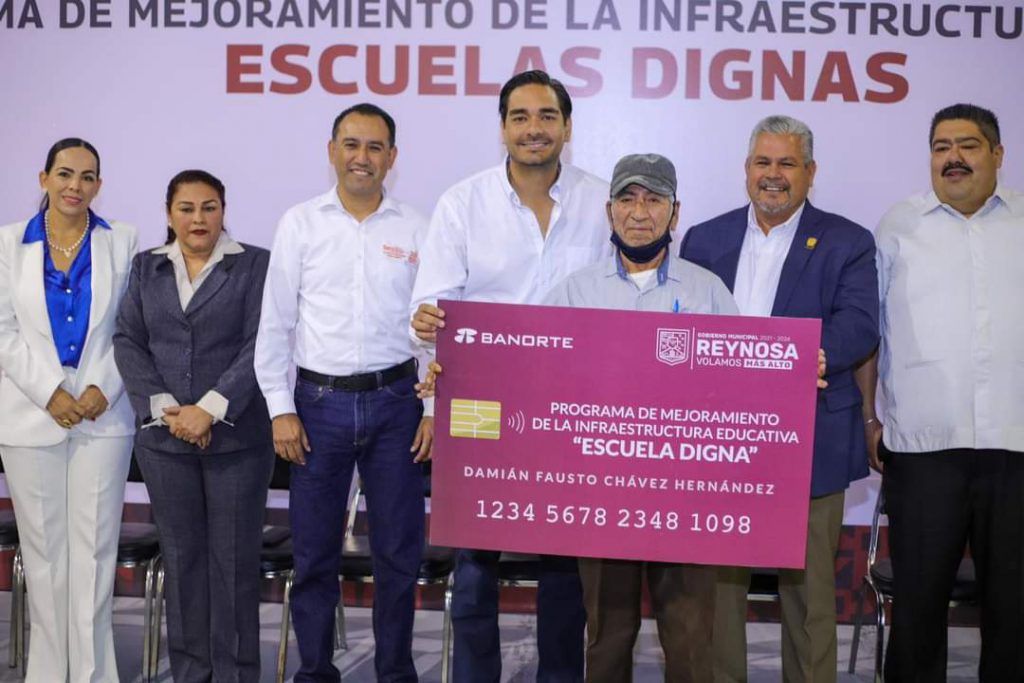 Apoya Gobierno de Carlos Peña Ortiz con Escuela Digna a la educación – Administración Municipal Reynosa 2021-2024