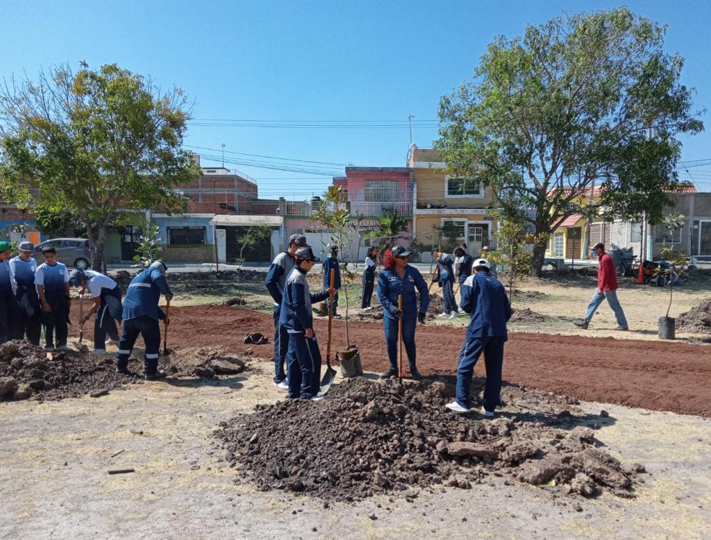 Estudiantes salmantinos participan activamente en el cuidado ambiental