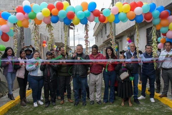 PRESIDENTE MDO ENTREGA OBRA DE PAVIMENTACIÓN CON CONCRETO H. EN LA COLONIA EMILIANO ZAPATA MÁS DE MILLÓN Y MEDIO DE INVERSIÓN. – H. Ayuntamiento de San Cristóbal de Las Casas