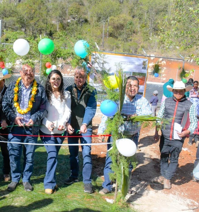 AYUNTAMIENTO DE SCLC ENTREGA OLLA DE CAPTACION DE AGUA PLUVIAL EN LA COMUNIDAD EL ENCAJONADO – H. Ayuntamiento de San Cristóbal de Las Casas