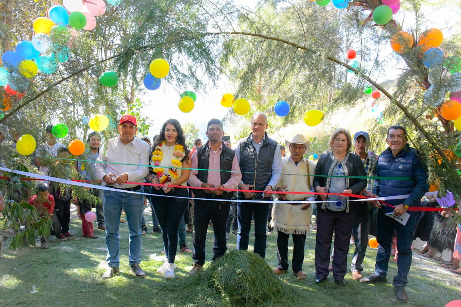 ENTREGA AYUNTAMIENTO DE SCLC OBRA DE PAVIMENTACIÓN CON CONCRETO HIDRÁULICO A LA COMUNIDAD SAN LUIS CHUPACTIC – H. Ayuntamiento de San Cristóbal de Las Casas