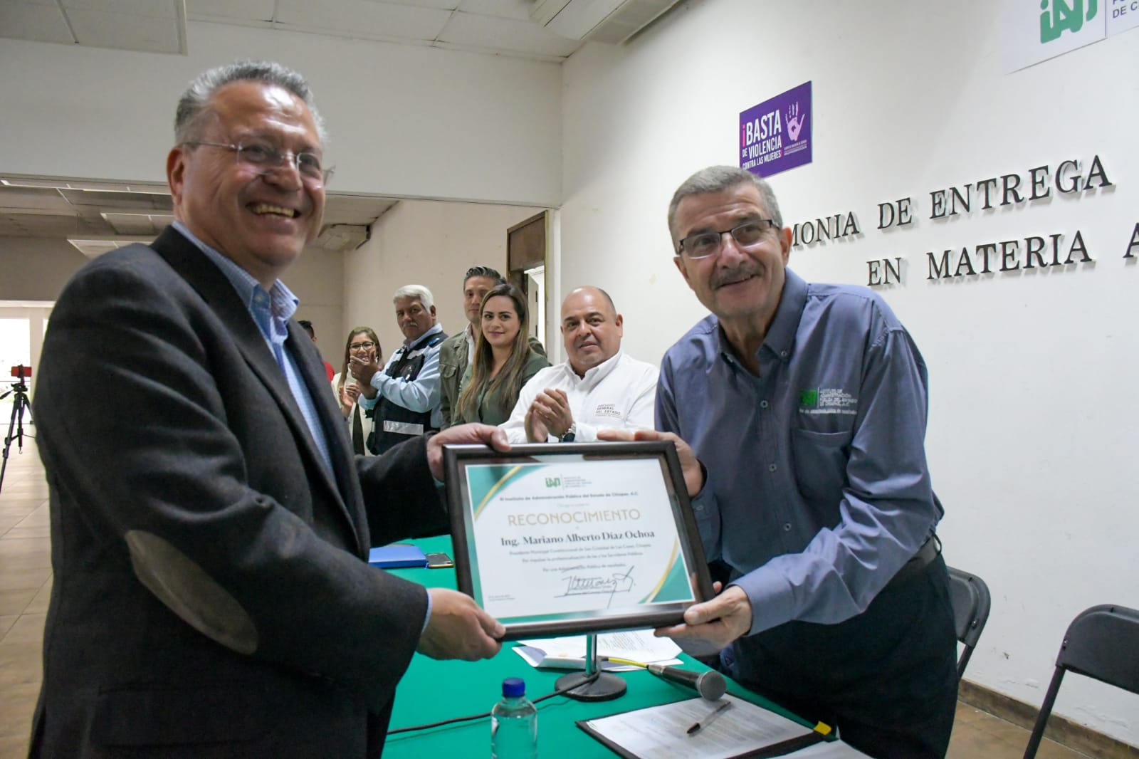 IAP CHIAPAS CERTIFICA A 174 FUNCIONARIOS PÚBLICOS MUNICIPALES DEL AYUNTAMIENTO DE SAN CRISTÓBAL DE LAS CASAS EN LOS ESTÁNDARES DE ARCHIVO Y TRANSPARENCIA – H. Ayuntamiento de San Cristóbal de Las Casas