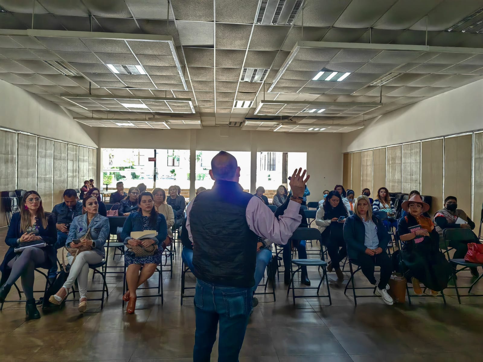IMPARTEN PLÁTICA CON EL TEMA LA DESIGUALDAD HACIA LAS MUJERES EN LA SOCIEDAD A LA RED COMUNITARIA DE MUJERES – H. Ayuntamiento de San Cristóbal de Las Casas