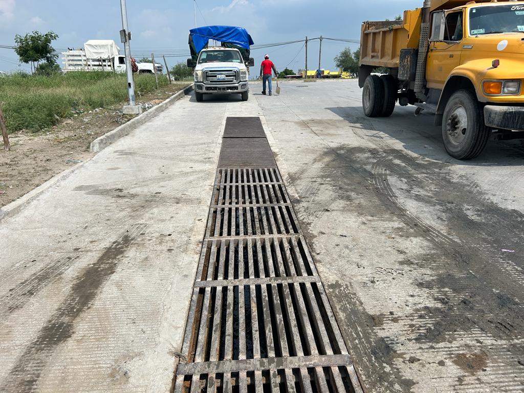 Retiró Servicios Primarios de Reynosa basura de pluviales – Administración Municipal Reynosa 2021-2024