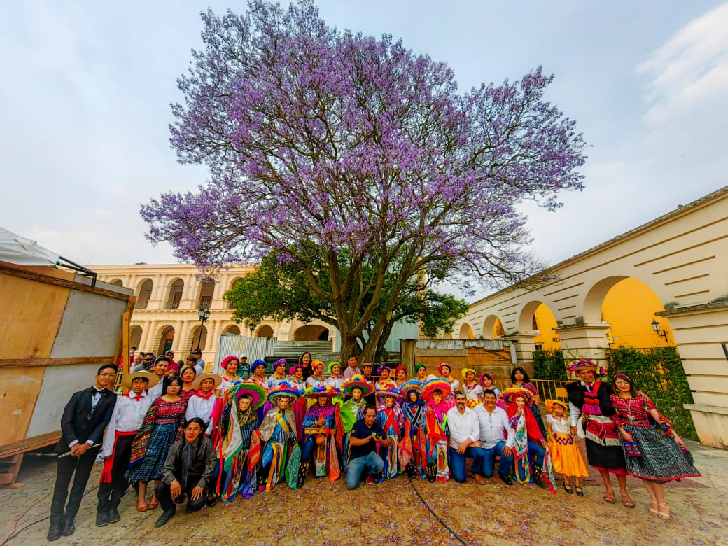 AYUNTAMIENTO DE SCLC ENTREGA MARIMBA AL CENTRO CULTURAL DE LA ZONA NORTE . – H. Ayuntamiento de San Cristóbal de Las Casas