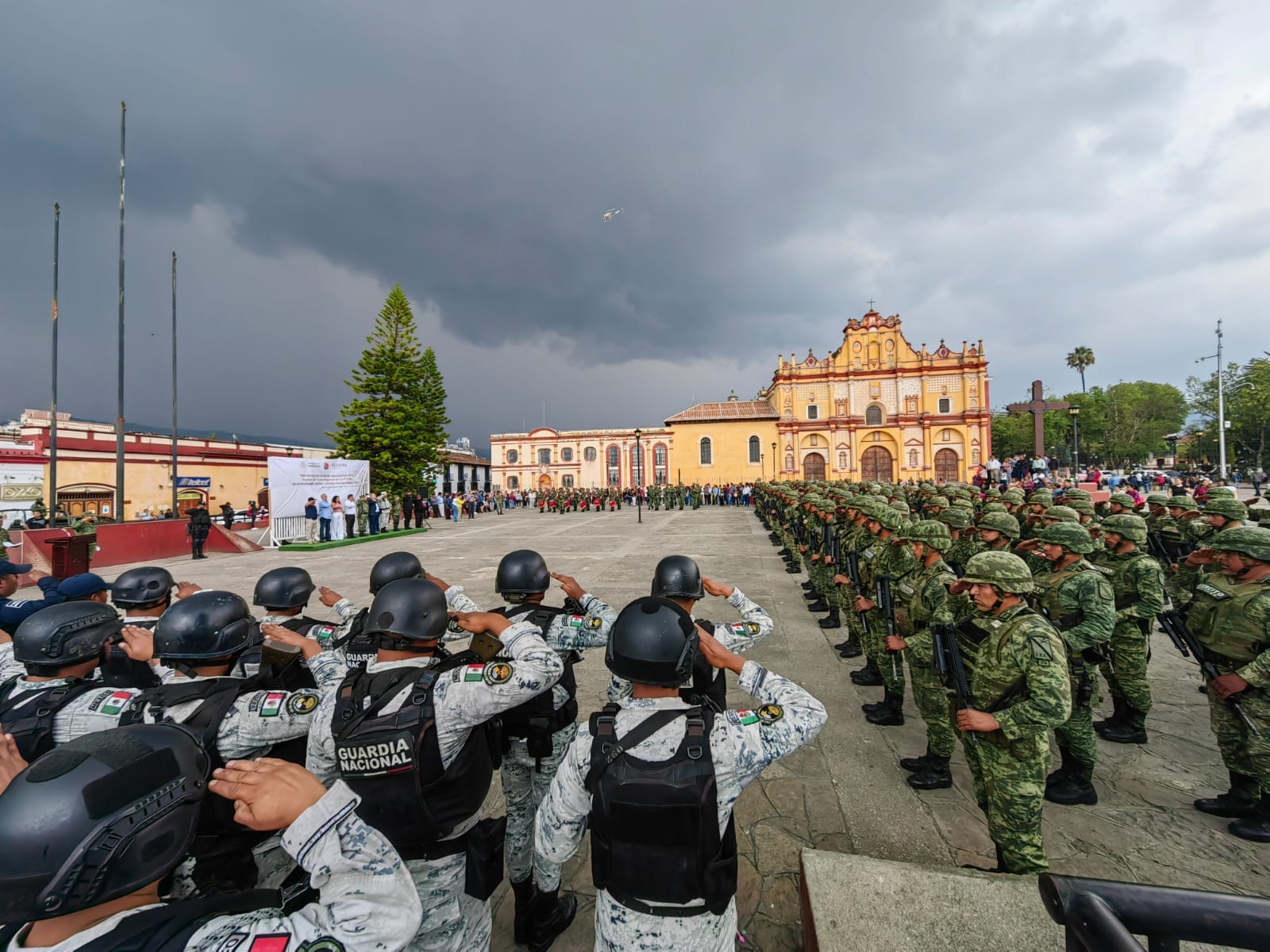 DAN BANDERAZO DE INICIO DE OPERACIONES DE LA FUERZA DE TAREA REGIONAL DE LA VII REGIÓN MILITAR EN SCLC . – H. Ayuntamiento de San Cristóbal de Las Casas