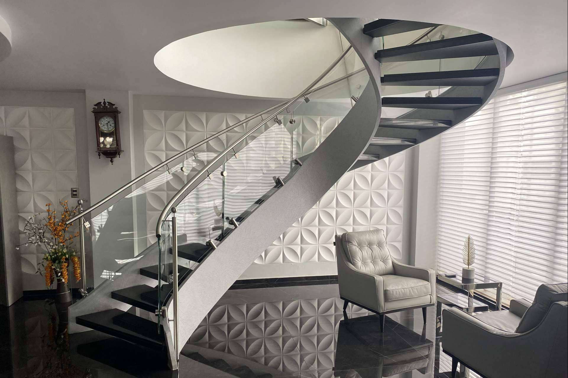 Distintos productos de acero para interiores y exteriores a través de Diacero.com