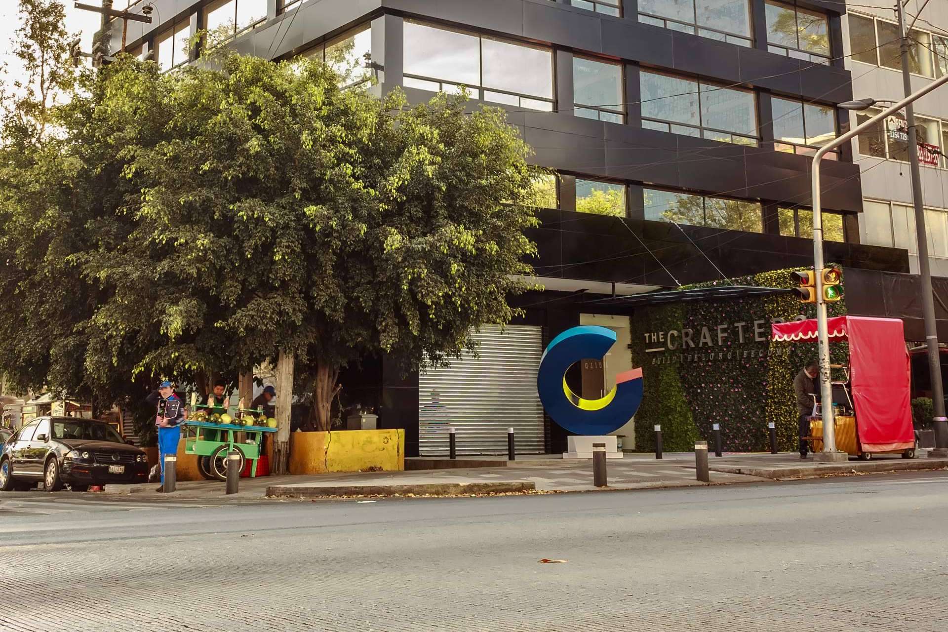The Crafters ofrece oficinas en renta con una excelente ubicación y conexión con el transporte público